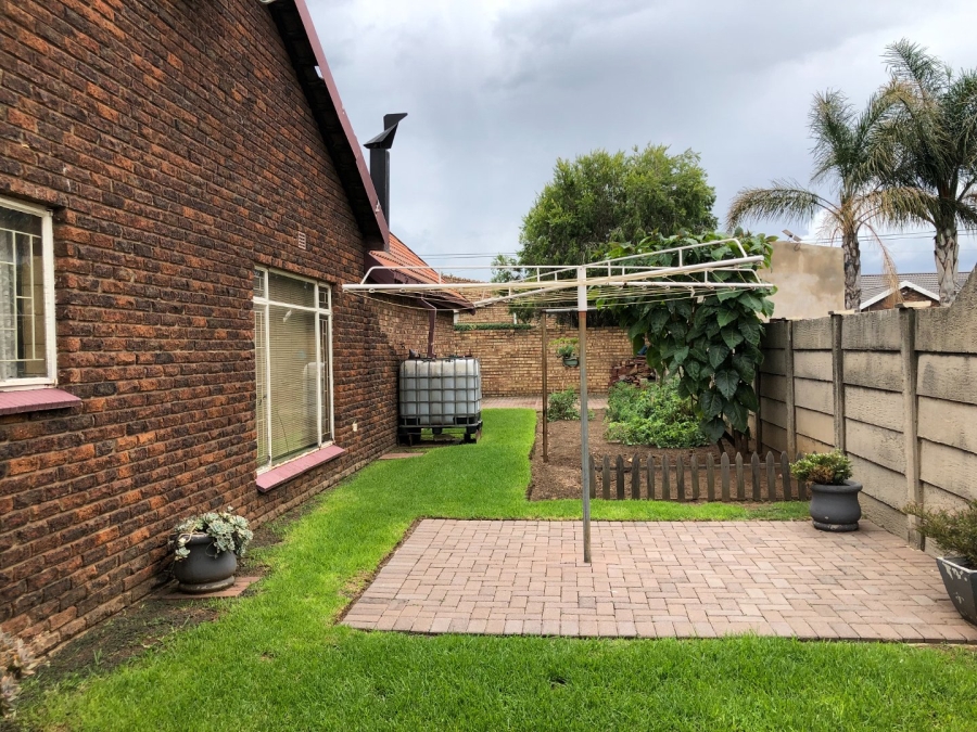 3 Bedroom Property for Sale in Vanderbijlpark Sw 2 Gauteng