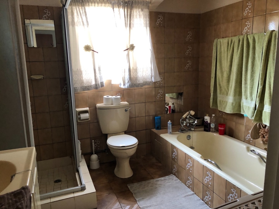 3 Bedroom Property for Sale in Vanderbijlpark Sw 2 Gauteng