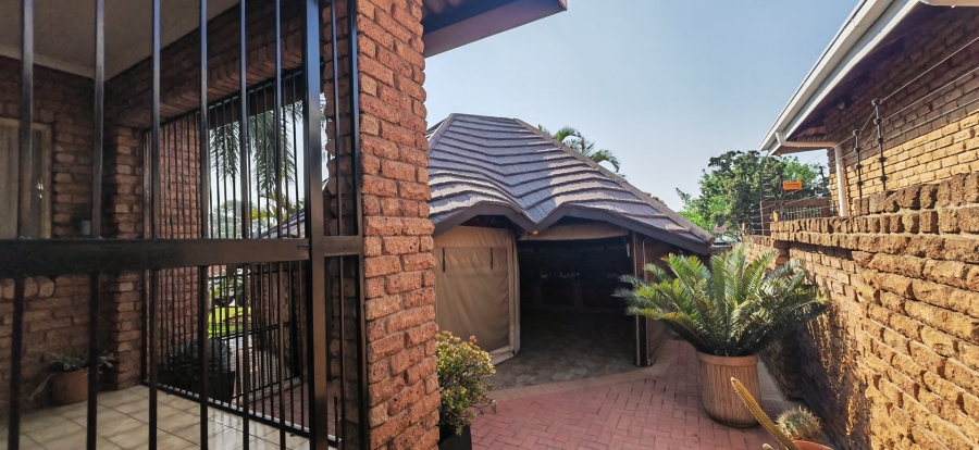 3 Bedroom Property for Sale in Florauna Gauteng