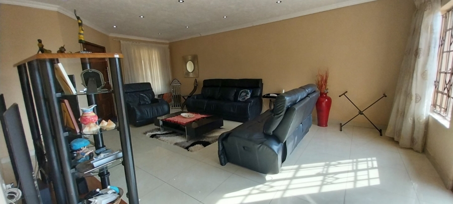 4 Bedroom Property for Sale in The Orchards Gauteng