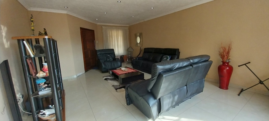 4 Bedroom Property for Sale in The Orchards Gauteng