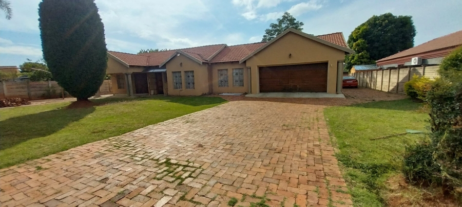 4 Bedroom Property for Sale in The Orchards Gauteng