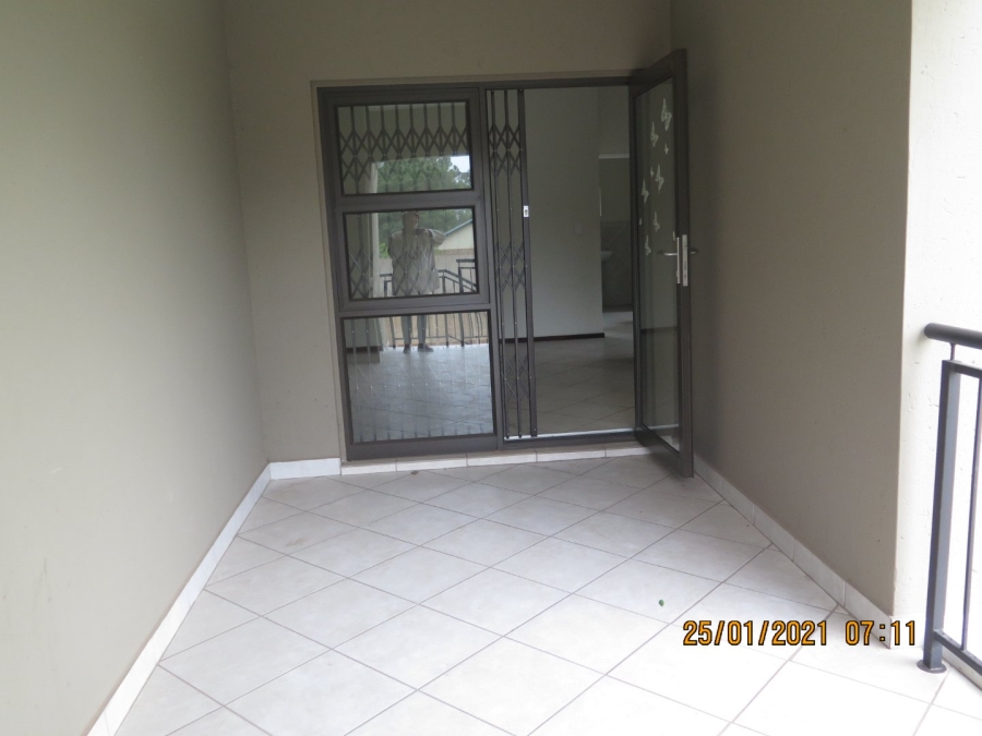 To Let 2 Bedroom Property for Rent in Goedeburg Gauteng