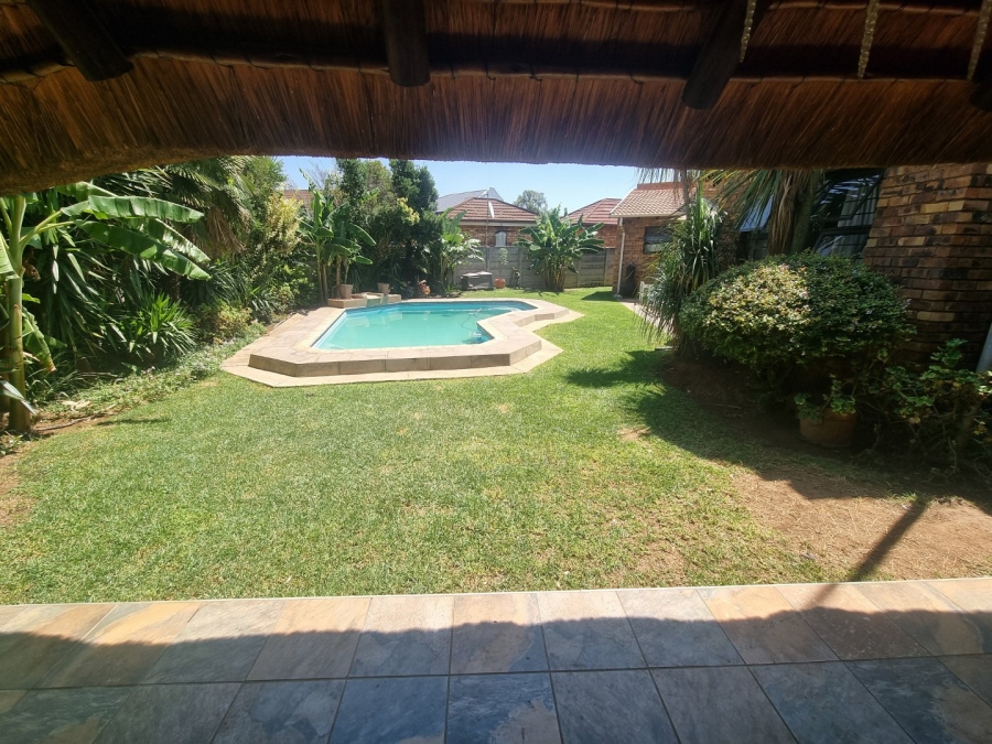 8 Bedroom Property for Sale in Dalpark Ext 1 Gauteng