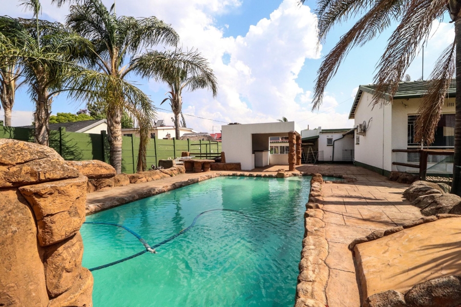 3 Bedroom Property for Sale in Edleen Gauteng