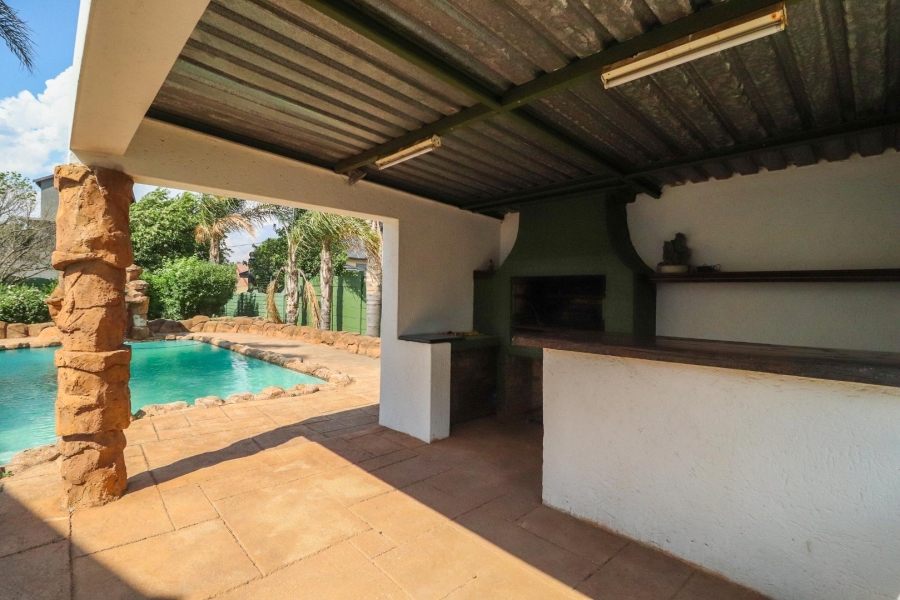 3 Bedroom Property for Sale in Edleen Gauteng