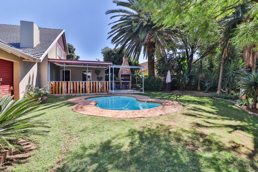 3 Bedroom Property for Sale in Bonaero Park Gauteng