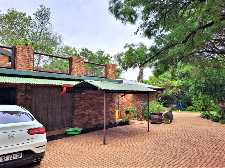 4 Bedroom Property for Sale in Hennops River Gauteng