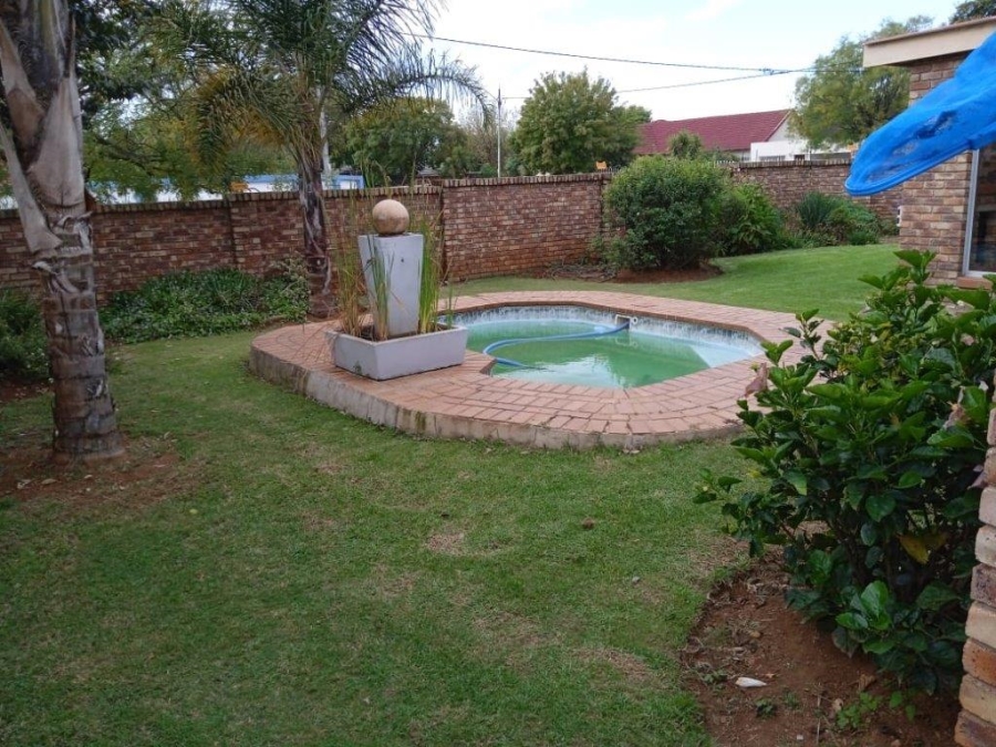 3 Bedroom Property for Sale in Kempton Park Central Gauteng