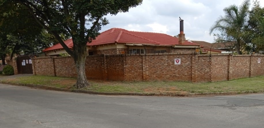 3 Bedroom Property for Sale in Kempton Park Central Gauteng