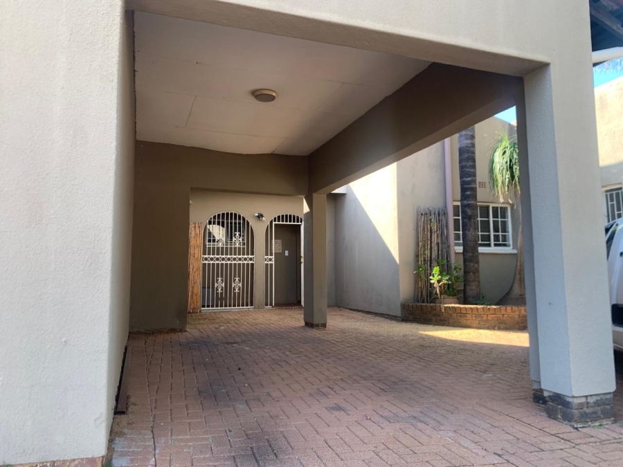 3 Bedroom Property for Sale in Bonaero Park Gauteng