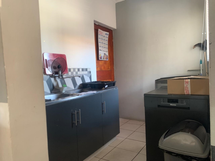 3 Bedroom Property for Sale in Bonaero Park Gauteng