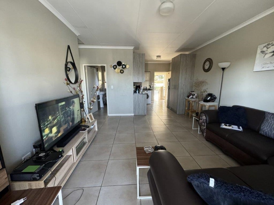 2 Bedroom Property for Sale in Goedeburg Gauteng