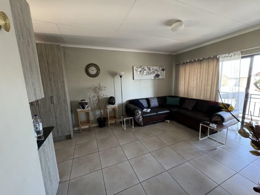 2 Bedroom Property for Sale in Goedeburg Gauteng