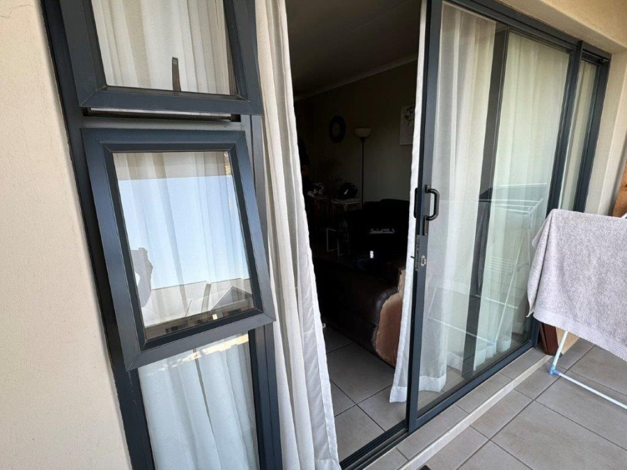 2 Bedroom Property for Sale in Goedeburg Gauteng