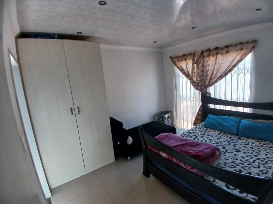 3 Bedroom Property for Sale in Protea Glen Gauteng