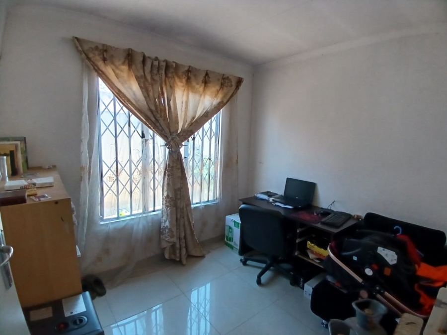 3 Bedroom Property for Sale in Protea Glen Gauteng