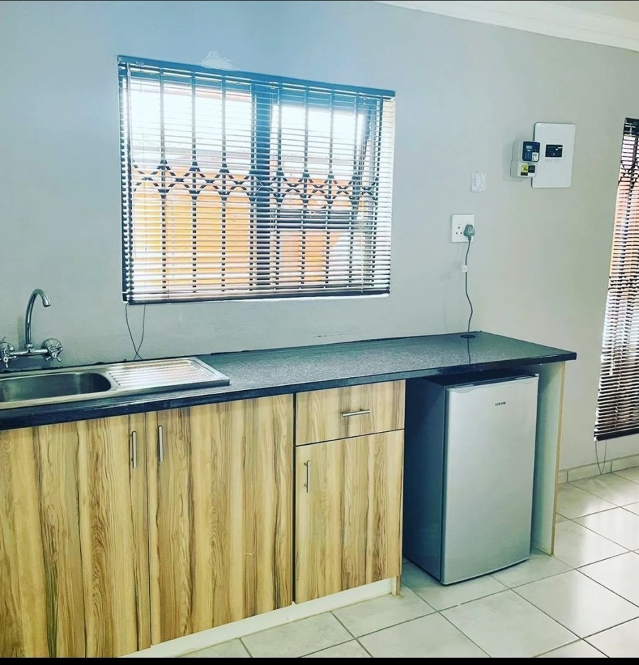 To Let 1 Bedroom Property for Rent in Soshanguve H Gauteng