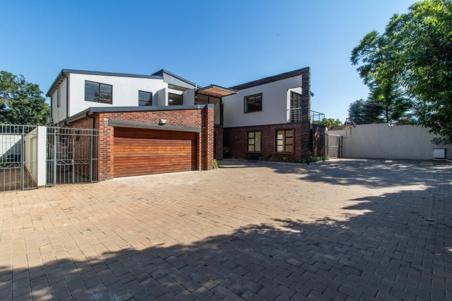 4 Bedroom Property for Sale in Bedfordview Gauteng