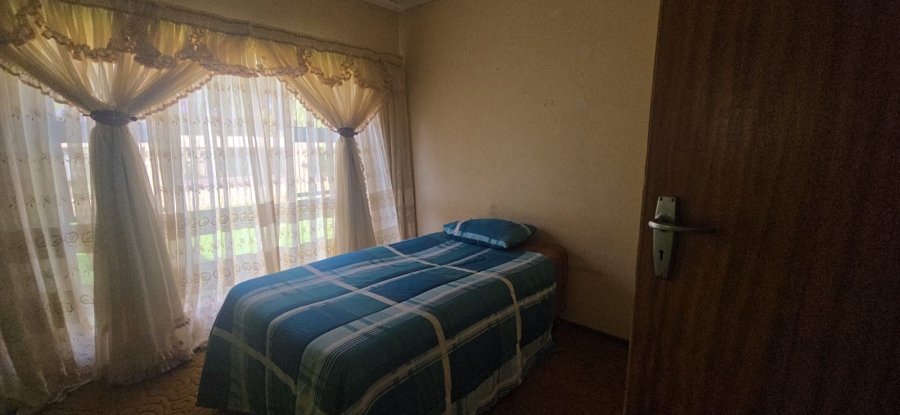 4 Bedroom Property for Sale in Dorandia Gauteng