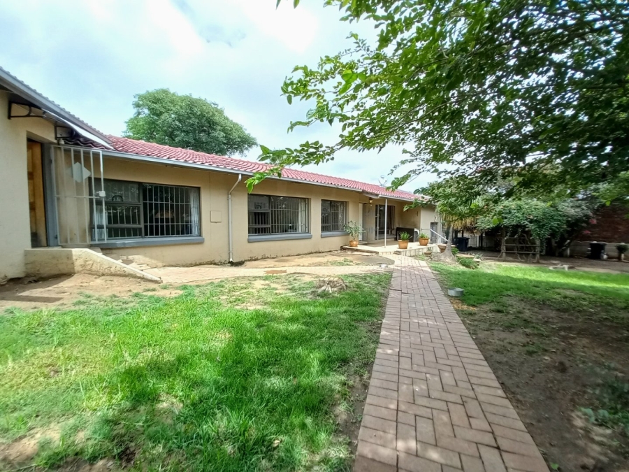 3 Bedroom Property for Sale in Edenvale Central Gauteng