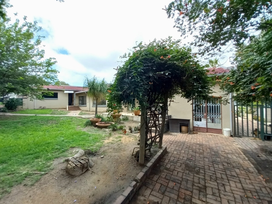 3 Bedroom Property for Sale in Edenvale Central Gauteng