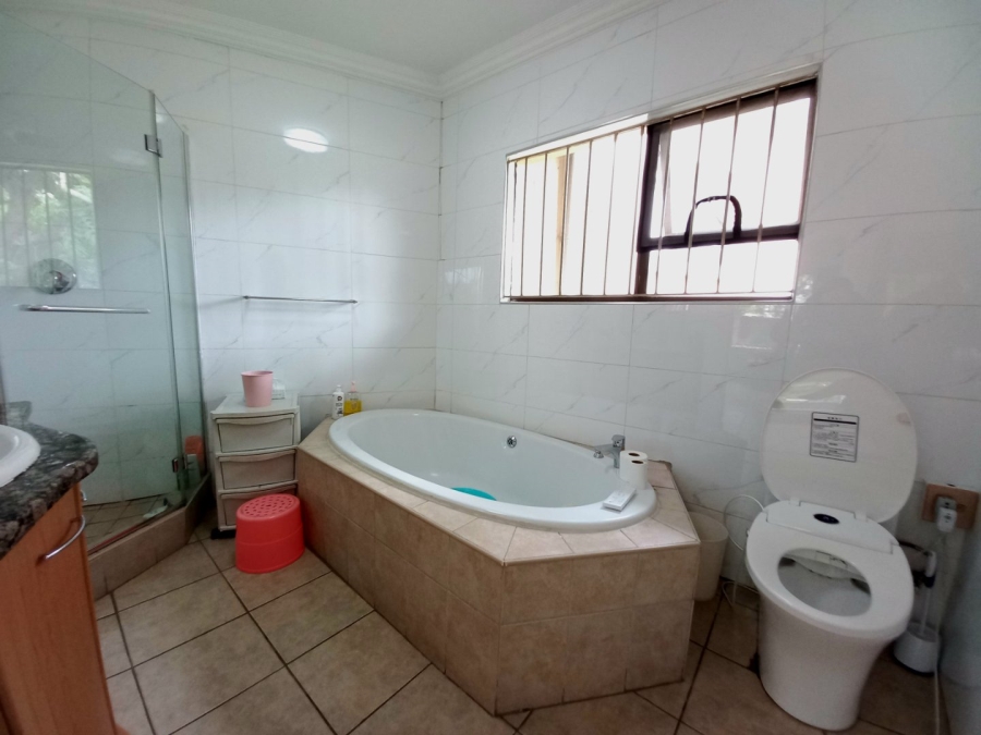 3 Bedroom Property for Sale in Edenvale Central Gauteng