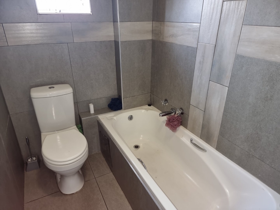 3 Bedroom Property for Sale in Eden Glen Gauteng