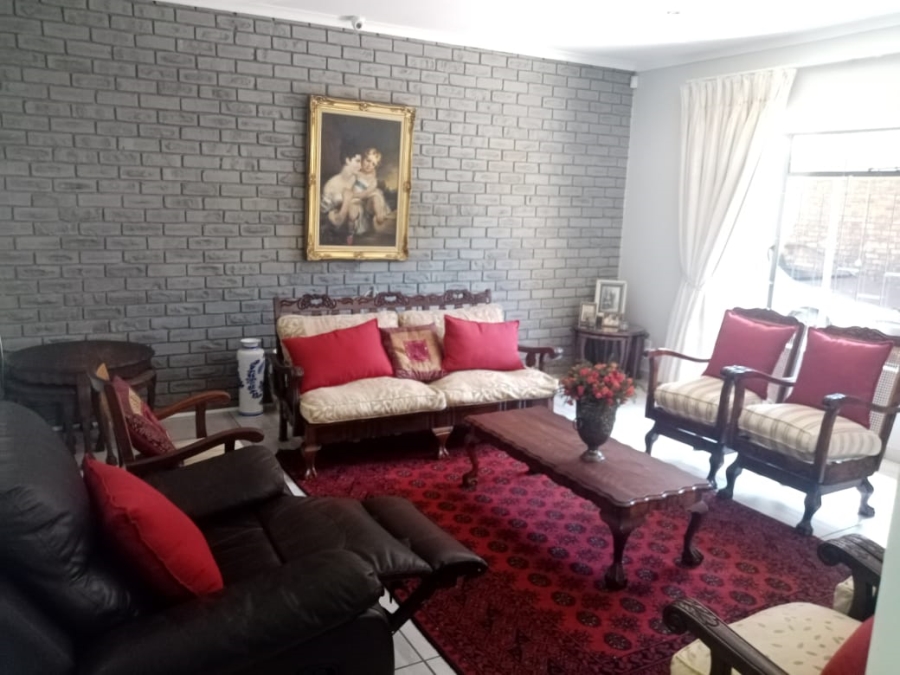 4 Bedroom Property for Sale in Meyerspark Gauteng