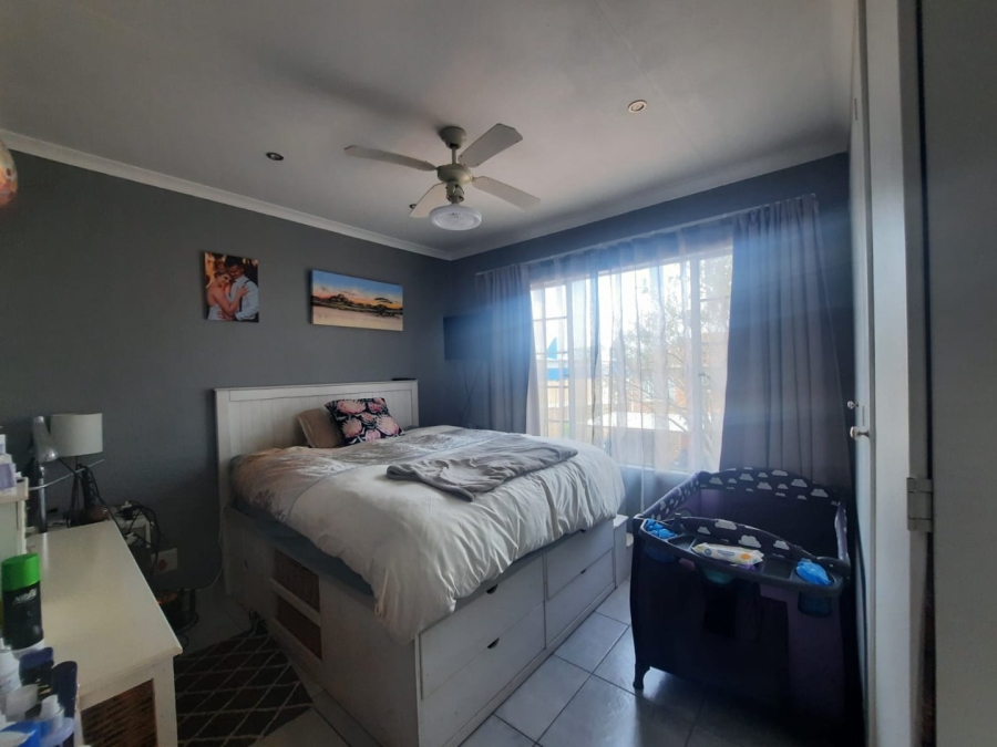 2 Bedroom Property for Sale in Allens Nek Gauteng