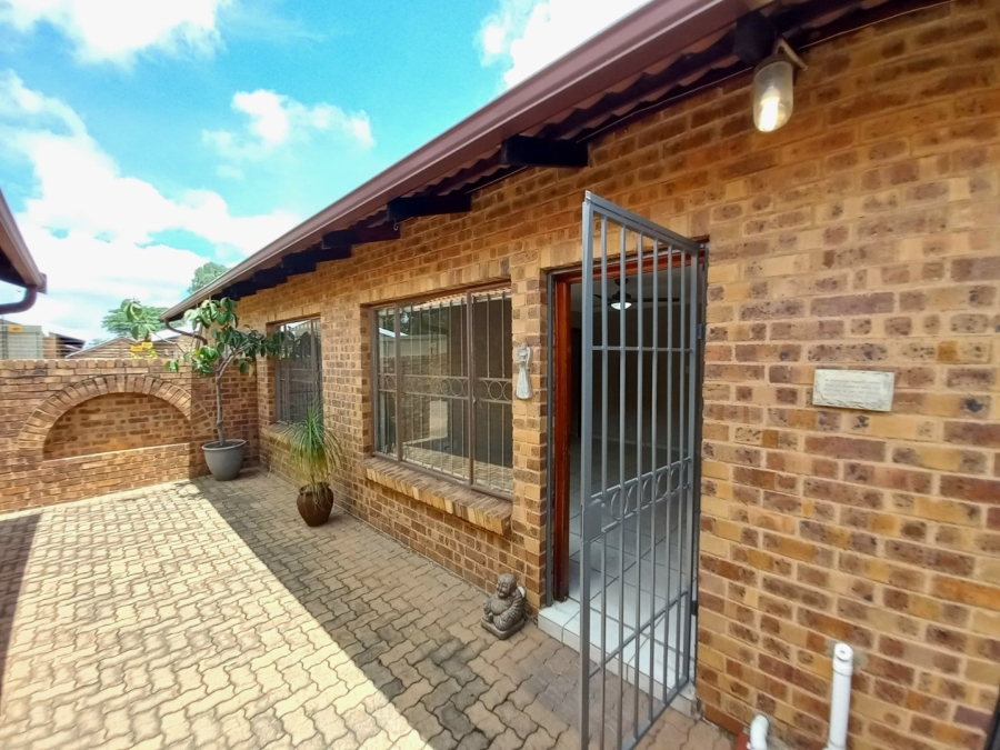 3 Bedroom Property for Sale in Eden Glen Gauteng