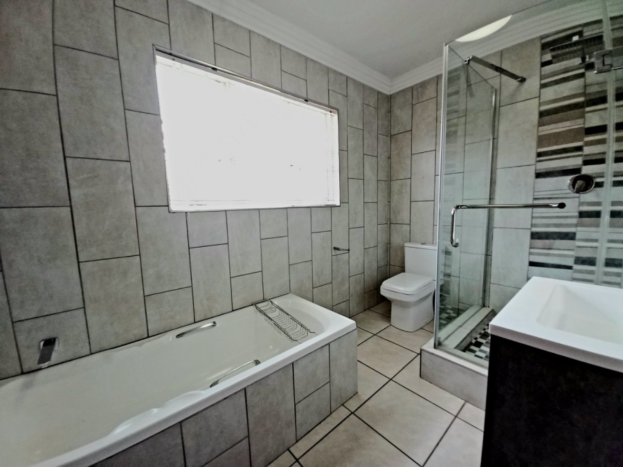 3 Bedroom Property for Sale in Eden Glen Gauteng