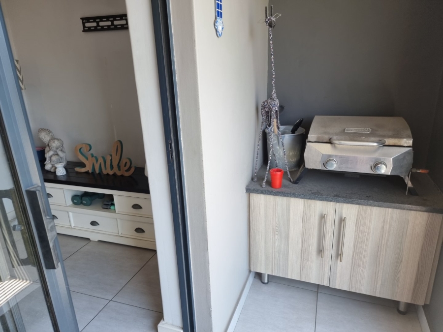 1 Bedroom Property for Sale in Eden Glen Gauteng