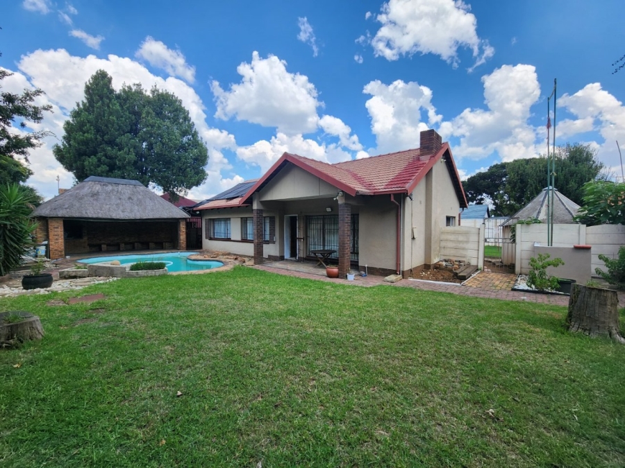 3 Bedroom Property for Sale in Ravensklip Gauteng