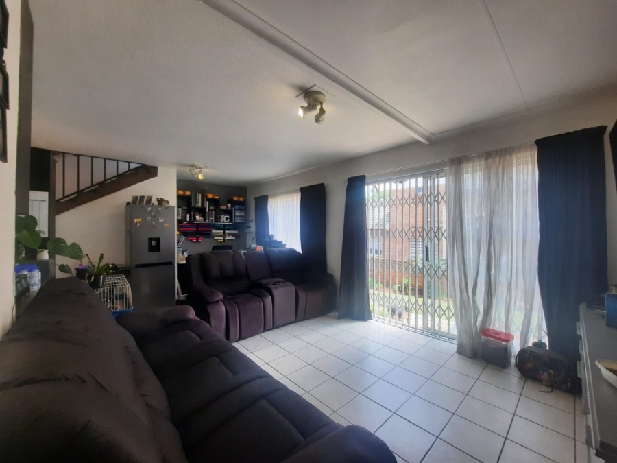 3 Bedroom Property for Sale in Wilgeheuwel Gauteng