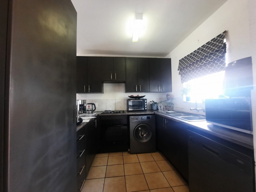 3 Bedroom Property for Sale in Wilgeheuwel Gauteng