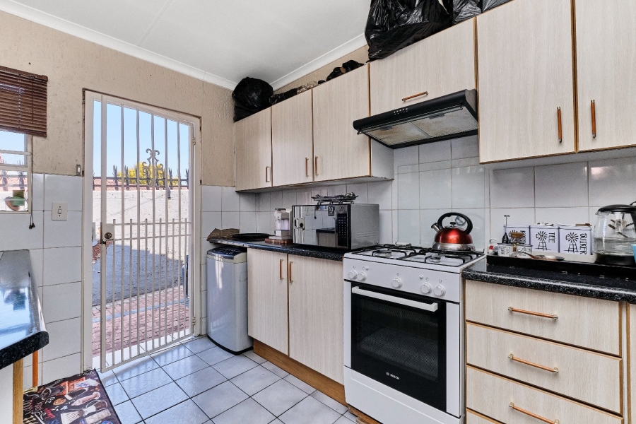 2 Bedroom Property for Sale in Weltevreden Park Gauteng