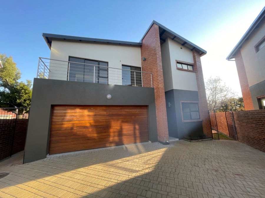 3 Bedroom Property for Sale in Oriel Gauteng