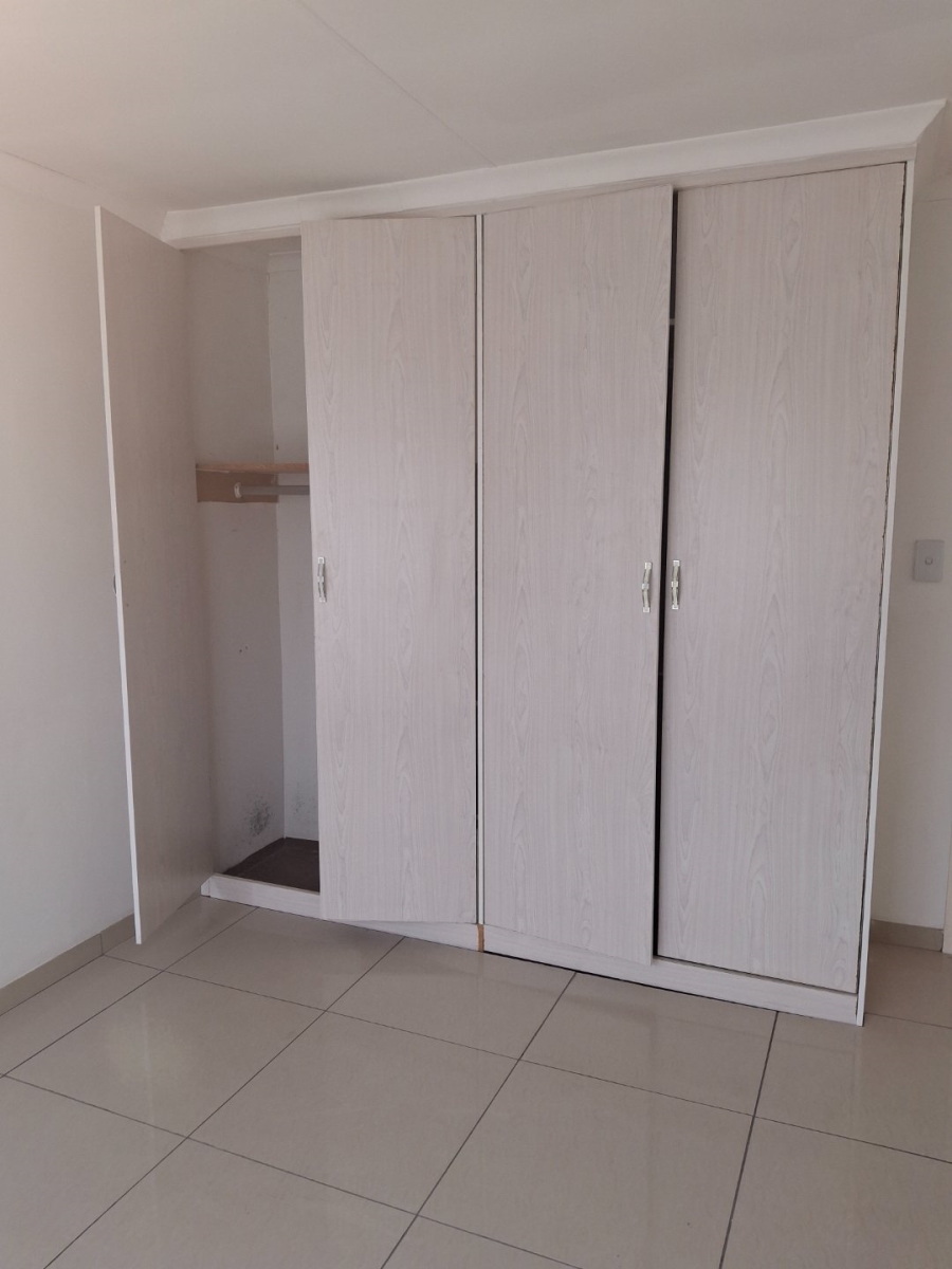  Bedroom Property for Sale in Van Riebeeck Park Gauteng