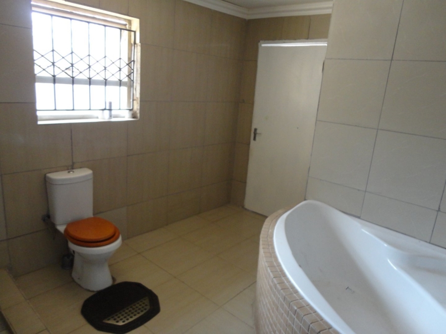 To Let 4 Bedroom Property for Rent in Bloubosrand Gauteng