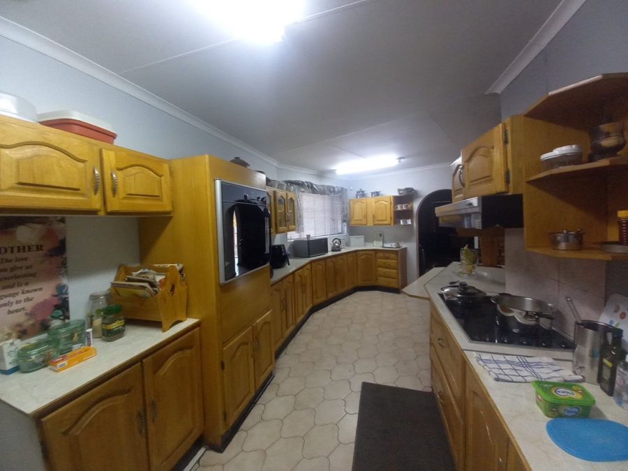 4 Bedroom Property for Sale in Mackenzieville Gauteng