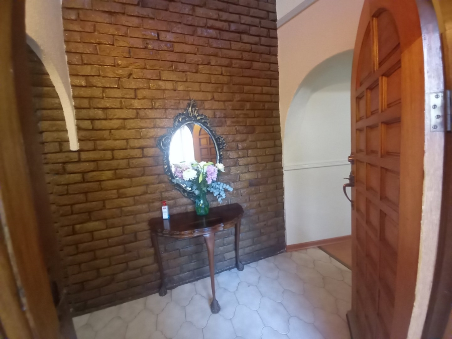 4 Bedroom Property for Sale in Mackenzieville Gauteng