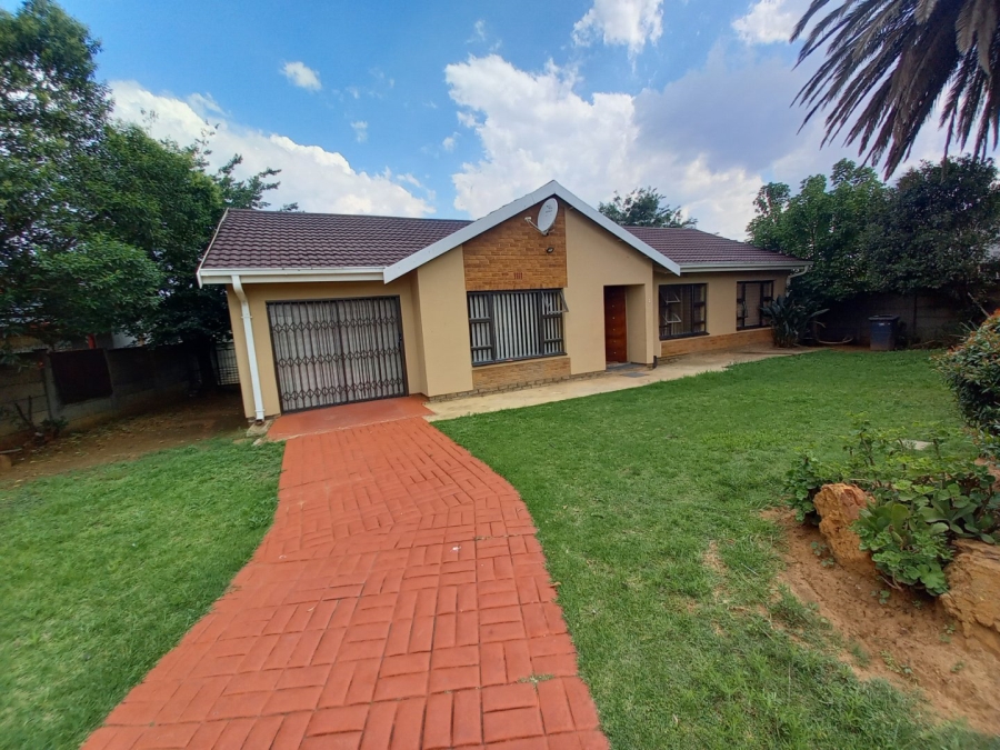 3 Bedroom Property for Sale in Visagie Park Gauteng