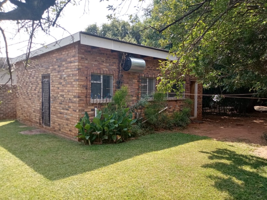 5 Bedroom Property for Sale in Silverton Gauteng