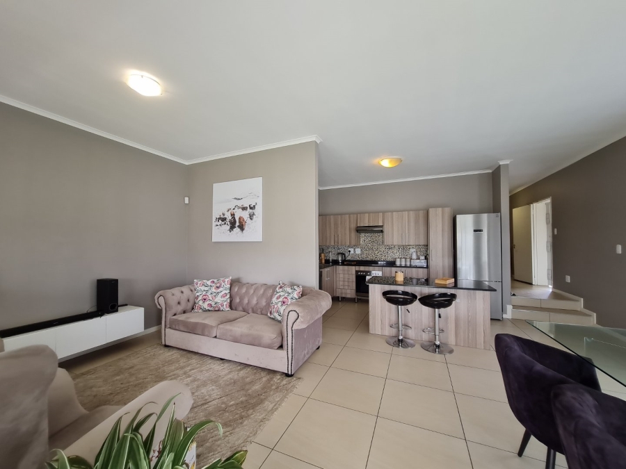 3 Bedroom Property for Sale in Blue Hills Gauteng