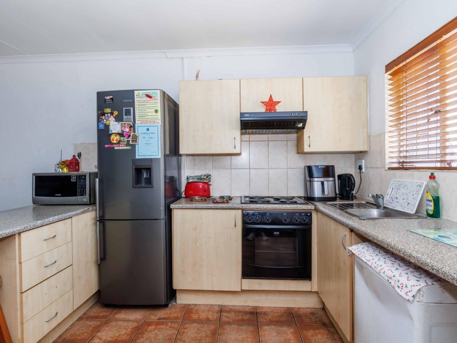 3 Bedroom Property for Sale in Greenstone Hill Gauteng