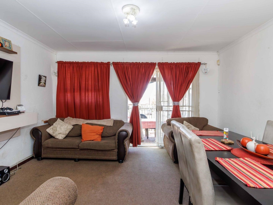 3 Bedroom Property for Sale in Greenstone Hill Gauteng