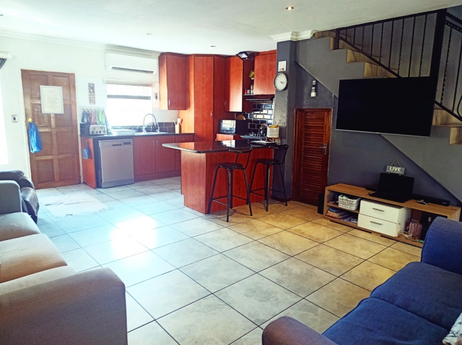 3 Bedroom Property for Sale in Annlin Gauteng