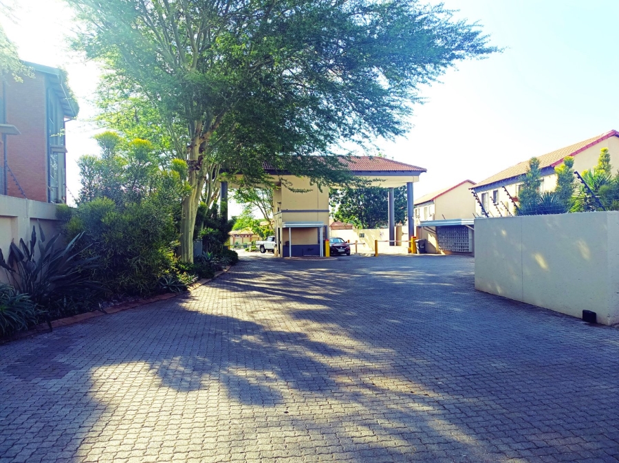 3 Bedroom Property for Sale in Annlin Gauteng