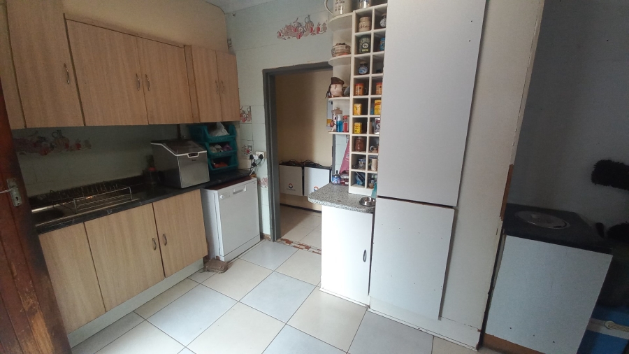 4 Bedroom Property for Sale in Witpoortjie Gauteng